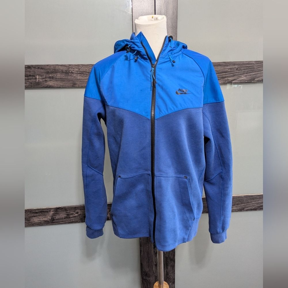 Nike tech fleece full zip Men's M